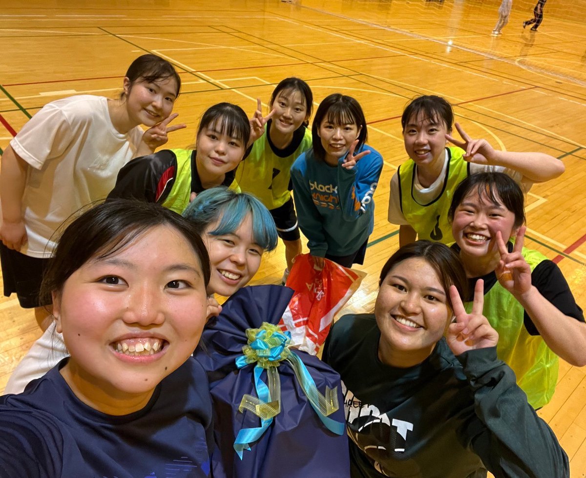 山梨大学医学部に合格された皆さん、おめでとうございます🌸

女子バスケットボール部では、経験者、未経験者ともに募集中です！！

DM、質問いつでも大歓迎です✨

#山梨大学医学部 #女子バス #梨大 #春から梨大