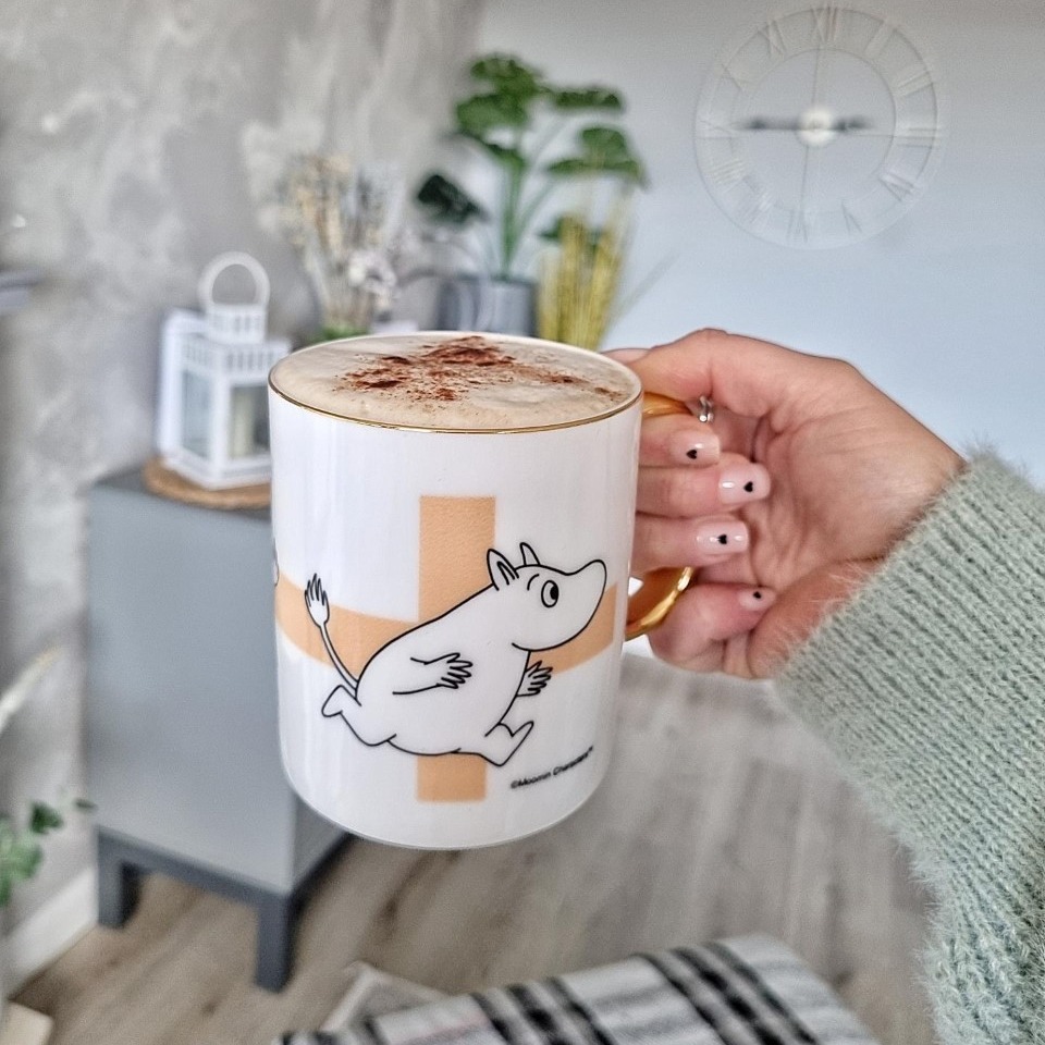 "Does it feel nice to be fluffy all over?" 💗

We hope you have a Moominous Monday! 

Head to the magical land of #Moominvalley and discover our wonderful collection featuring The #Moomins!
&gt;&gt; bit.ly/40mLftU

📸 'mommaboxley'