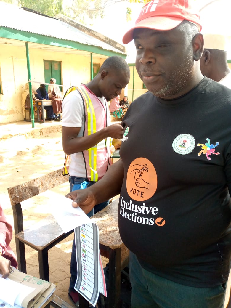 ConstitutionLab's tweet photo. As part of our duties to communicate #TheNigeriaWeWant to communities, Constitution Lab collaborated with @RTInclusion @LEAPAfrica @ng_youthfund @macfound @FordFoundation to engage PWD voters and ensure they participated in #2023elections 

#ElectionResults #INECElectionResult https://t.co/o8d2kQTSKJ