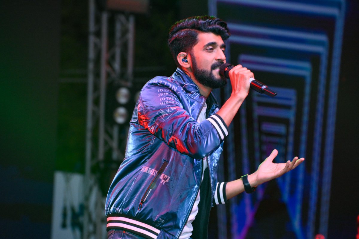 The 57th edition of Antaragni, #IITKanpur's iconic cultural festival, concluded on Sunday amidst much fanfare. The four-day extravaganza of music, arts, culture et al, saw fierce competitions across genres, and electrifying performances from various artists.

#antaragni #iitk