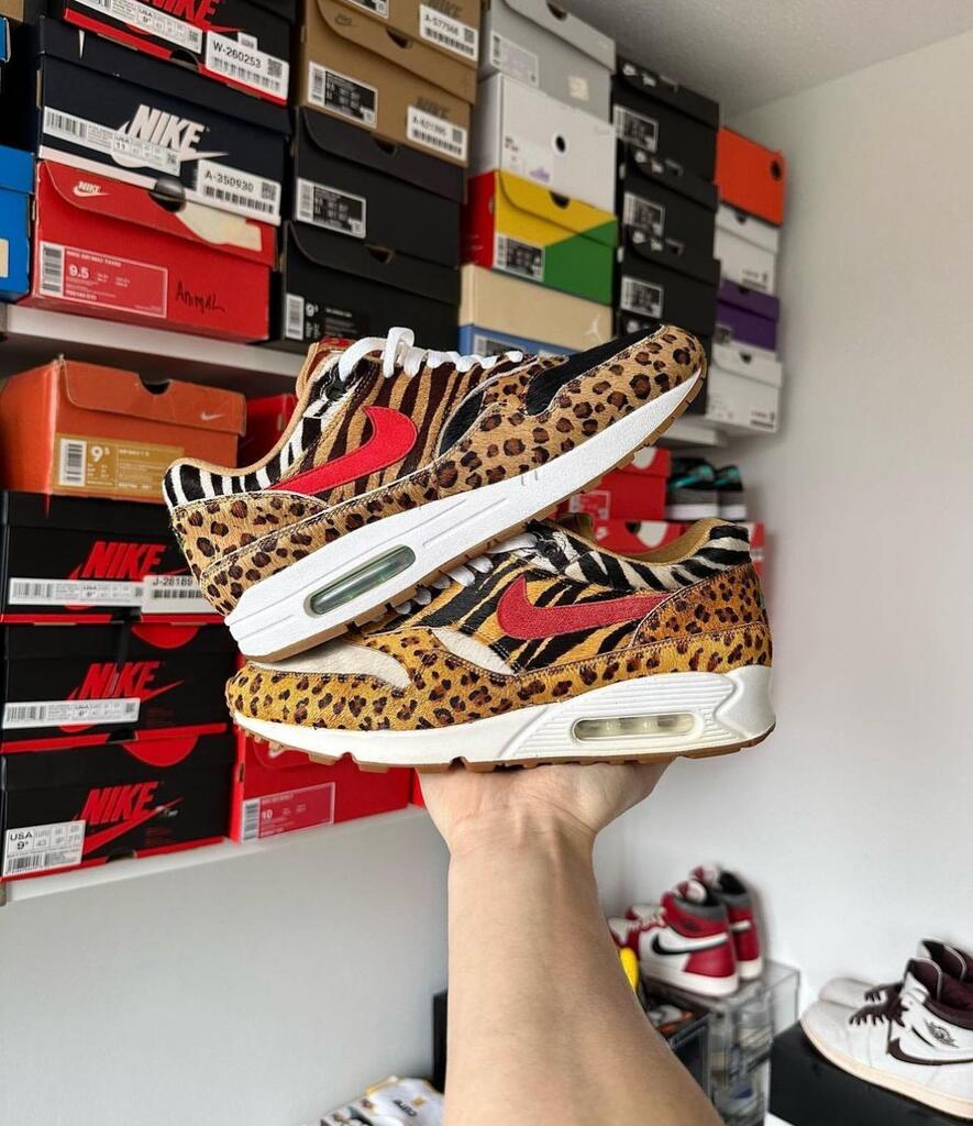 GetSwooshed tweet media