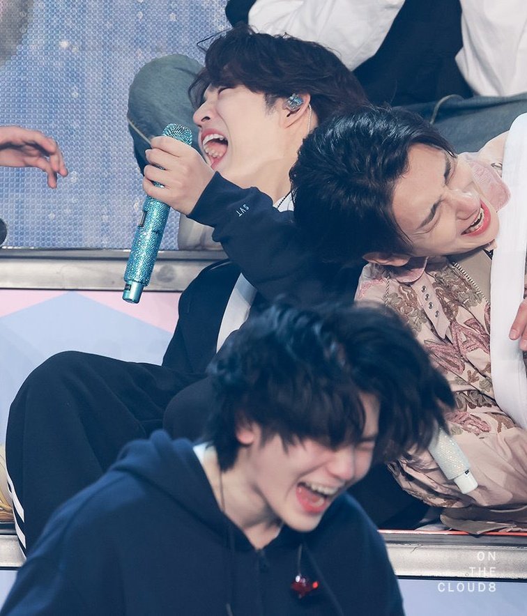 miwon17_'s tweet photo. Happiness 💙 https://t.co/pKrBTOcEHw
