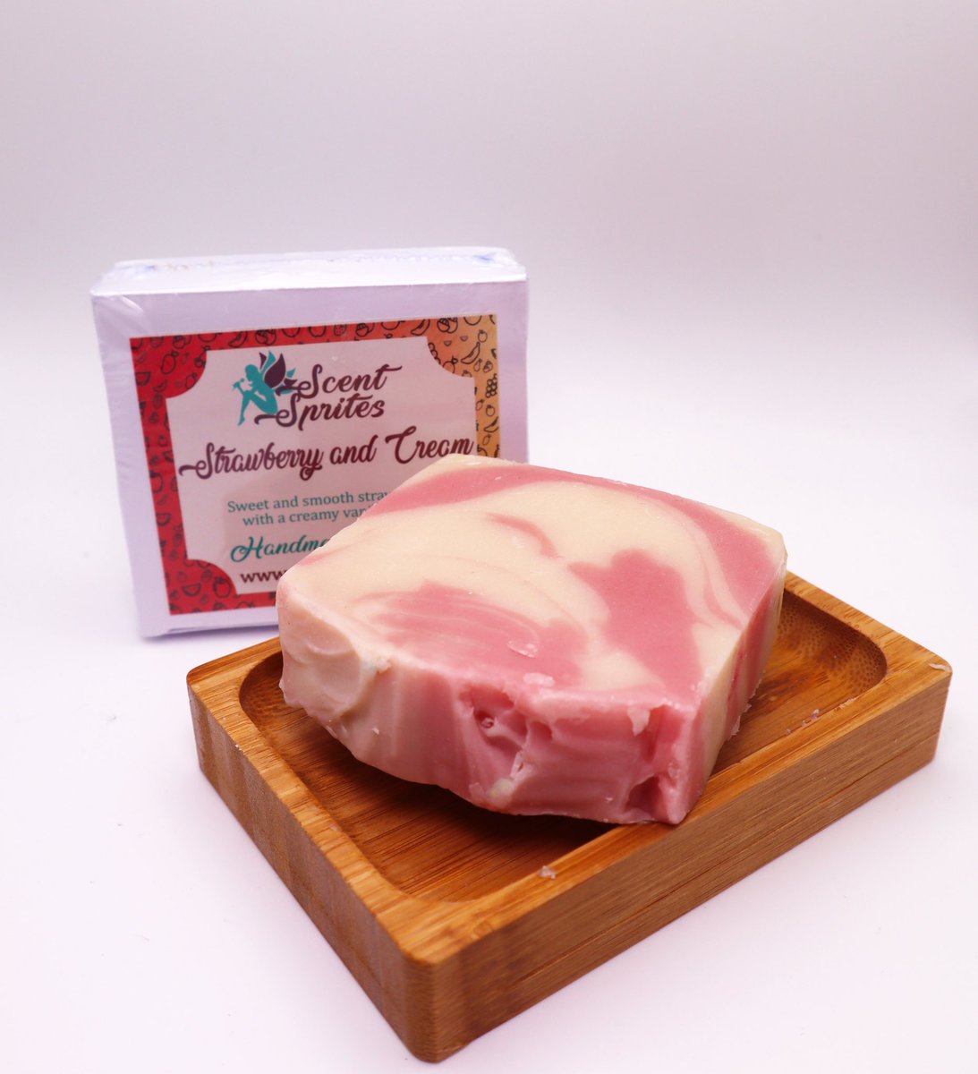 ScentSprites's tweet photo. Beautifully scented Strawberrys and cream soap bars.
With essential oils and a smooth creamy texture.
A absolutely wonderful handmade soap bar for bath, shower or just for your hands. 

#soap #strawberry #cream #OnlineShop #luxury #scent https://t.co/34tF1fnR3R