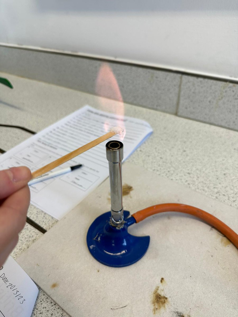 GacScienceDept's tweet photo. Kicking off our #ScienceWeek celebrations with some flame tests! https://t.co/GsqPo3j3hp