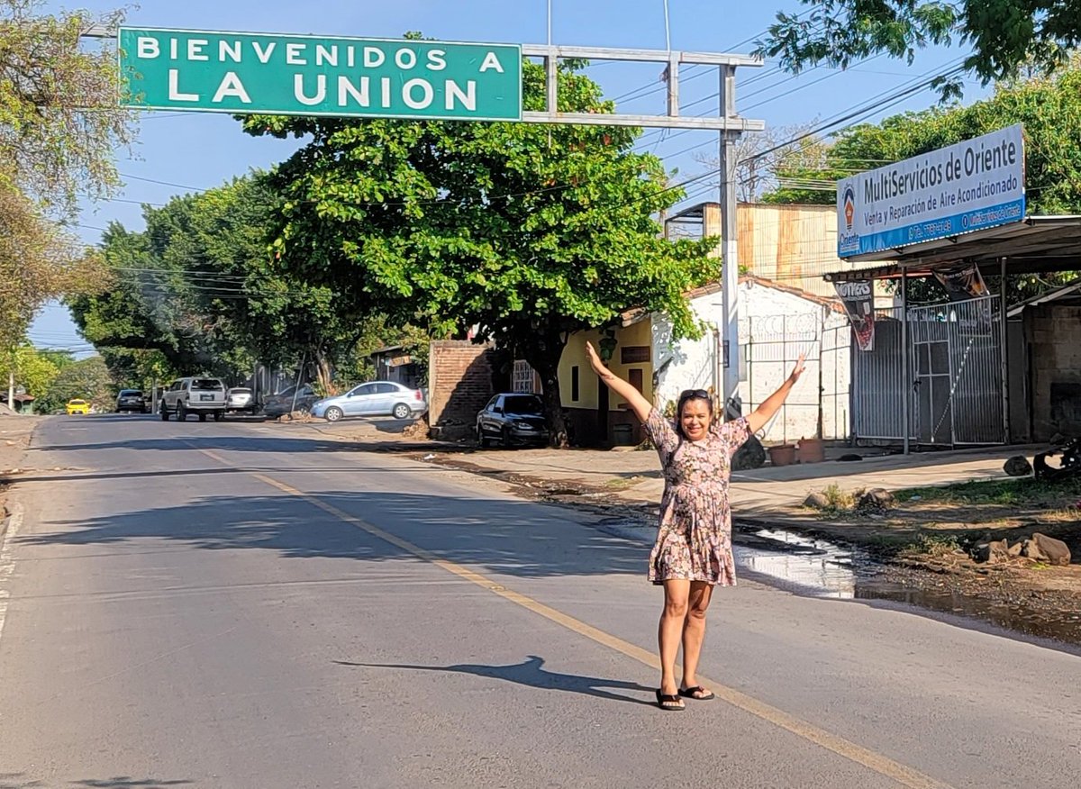 TweetwithGladys's tweet photo. Yesterday I made it to where Bitcoin City will be built!! 
🥳

I have 140 properties to sell there. 
It'll be the 1st Bitcoin Community in the Country!! 

I meet with 20 investors tomorrow that will be buying and moving out here.
AND YES I CAN FINANCE THESE!! 
#BITCOIN https://t.co/EBEov0qcXq