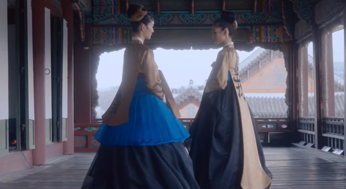 Hanbok_Ahidi's tweet photo. 오른쪽의 이 긴 당의가 너무 좋아서 캡쳐한 모음
https://t.co/sBpenZmrs3 https://t.co/fWvASz5354