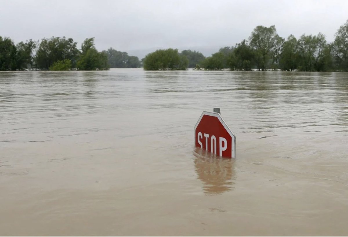 È appena uscita la sintesi finale del sesto rapporto IPCC sulla crisi climatica. È l'ultimo avviso della scienza all'umanità. Tutta la conoscenza scientifica accumulata negli ultimi anni ci dice una cosa fondamentale: la finestra per agire è ancora aperta ma si sta chiudendo.