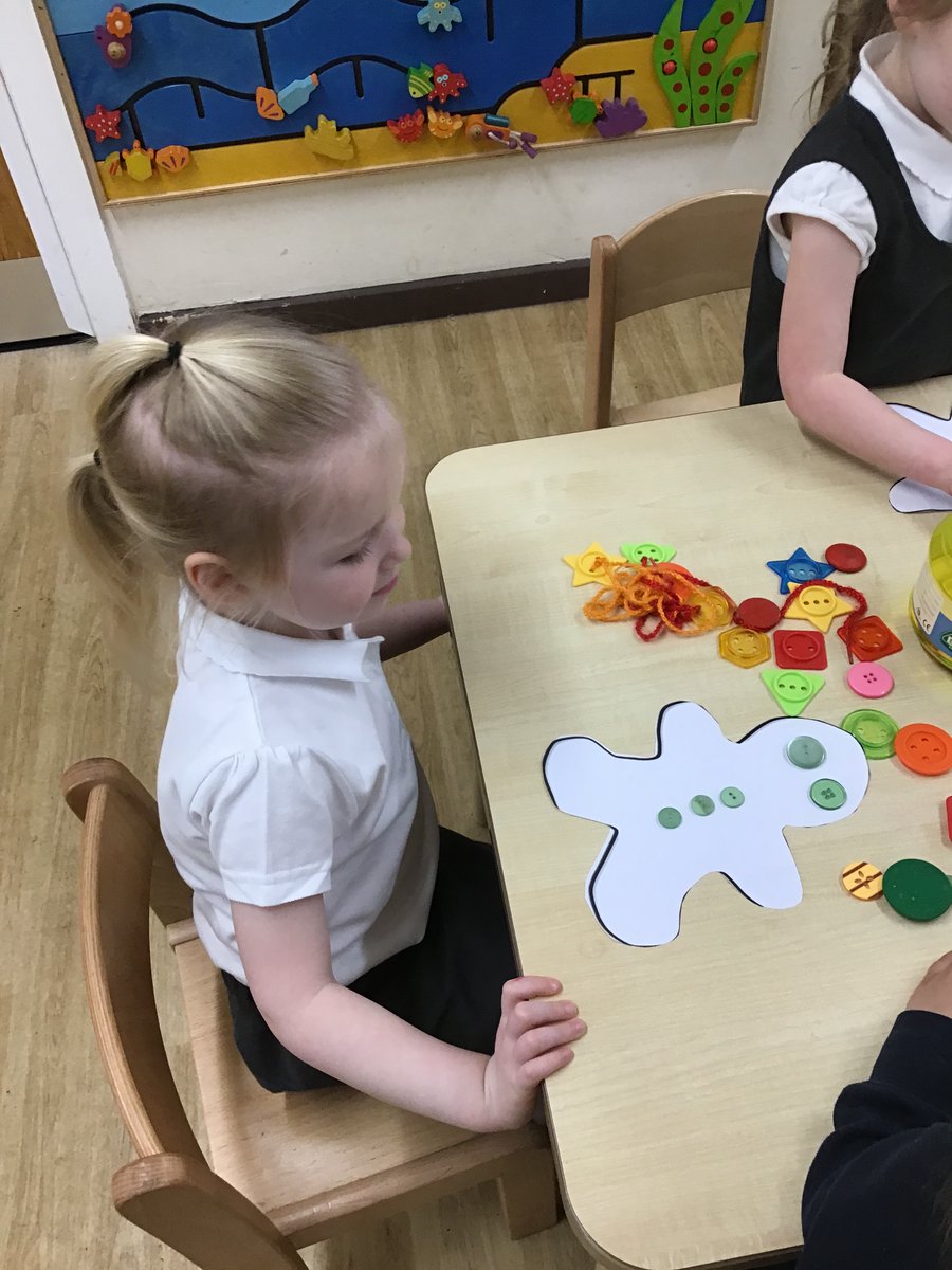 Nursery_BBSM's tweet photo. During our number time today we chose to arrange the buttons on the Gingerbread man in our own unique way. Mrs Amin was really impressed with our counting skills. #smbbmaths #smbbearlyyears https://t.co/gjLBqWXouY