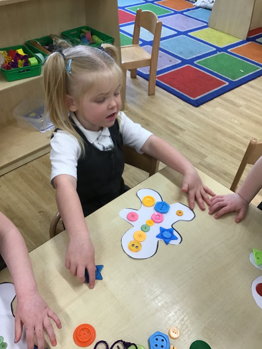 Nursery_BBSM's tweet photo. During our number time today we chose to arrange the buttons on the Gingerbread man in our own unique way. Mrs Amin was really impressed with our counting skills. #smbbmaths #smbbearlyyears https://t.co/gjLBqWXouY