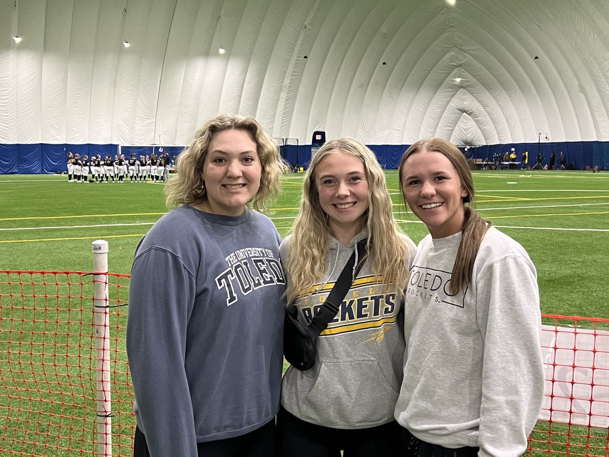 The 3 <a href="/ToledoSoftball/">Toledo Softball</a> commits from Finesse 18U-May taking in the series win over their rival from down the road. From L-R, <a href="/BloomfieldJenna/">Jenna_Bloomfield</a>, <a href="/MadysonYackee/">Mady Yackee</a>, and <a href="/PPudlowski/">Payton Pudlowski</a>. Go 🚀🚀🚀 <a href="/jess_bracamonte/">Jessica Bracamonte</a> <a href="/kayla_noch/">Kayla Noch</a> <a href="/JoGwiz/">🥎 Jon 🥎</a>