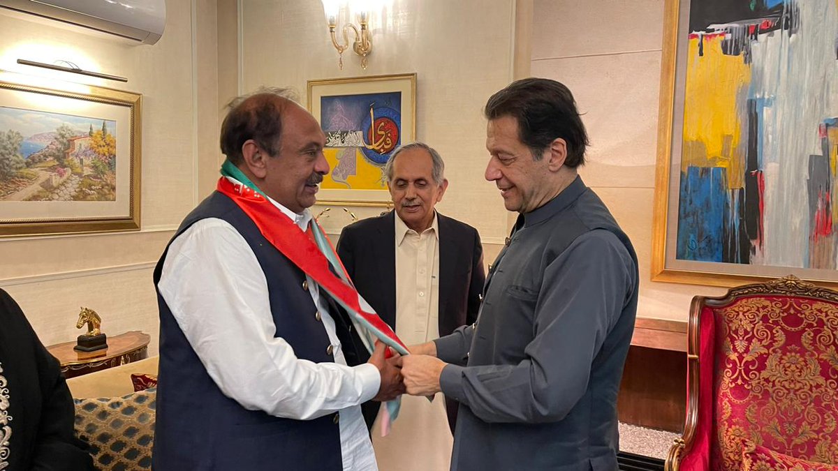 مسلم لیگ (ن) کے سابق MNA سردار منصب علی ڈوگر پاکستان تحریک انصاف میں شامل ہوگئے