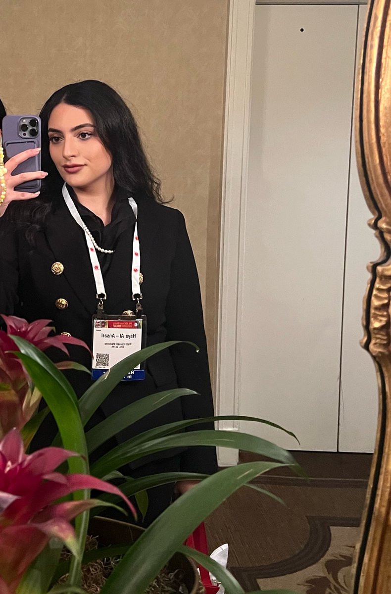Givenkhy's tweet photo. presented my first oral presentation at ASH🫶 https://t.co/vTHYDYDB63