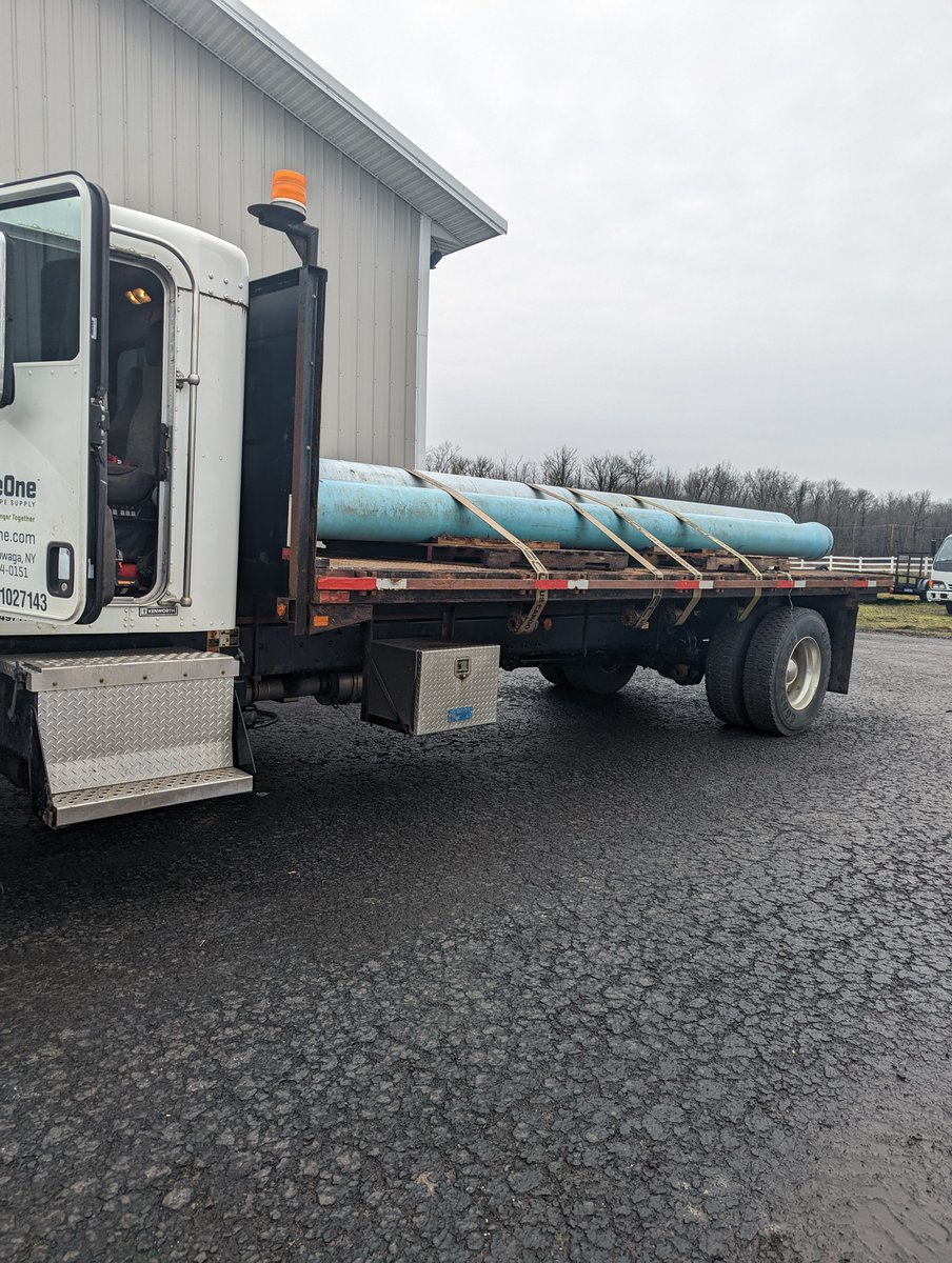 SiteOneSupply's tweet photo. The SiteOne branch in Lockport, New York donated pipe and drainage solution ideas to a local organization, Lakeview Animal Sanctuary, to help keep the rescued animals safe and cared for. Shout-out to our associate, Chris, who also adopted a donkey (pictured) named Fred. https://t.co/ibFk0W3Vcg