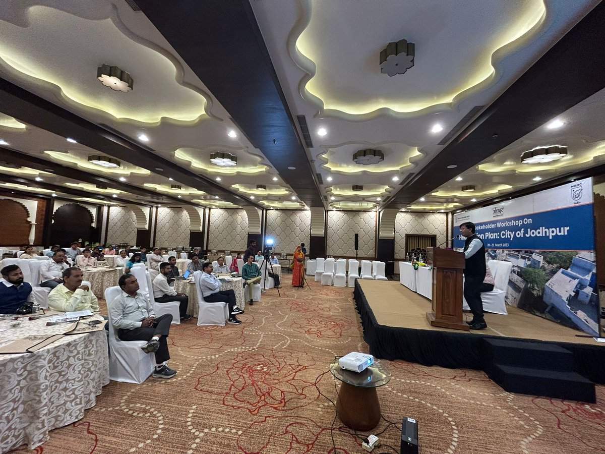 NRDC_India's tweet photo. Addressing the participants at the #StakeholderWorkshop, Shri Atul Prakash, Commissioner, @NNJNorth said that with the Jodhpur #HeatActionPlan the city hopes to integrate interventions that will help cool homes at a low cost with the help of @mahilahsg & @NRDC_India
#extremeheat https://t.co/MjvtLB16ko