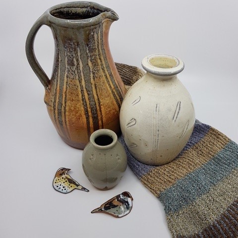 NEW stoneware vases and jugs by John Jelfs in our shop in Cheltenham and also online.

Shown here with a scarf by Alison Dupernex and bird brooches by Sally Davis 

Shop online here...  shop.guildcrafts.org.uk/collections/jo…