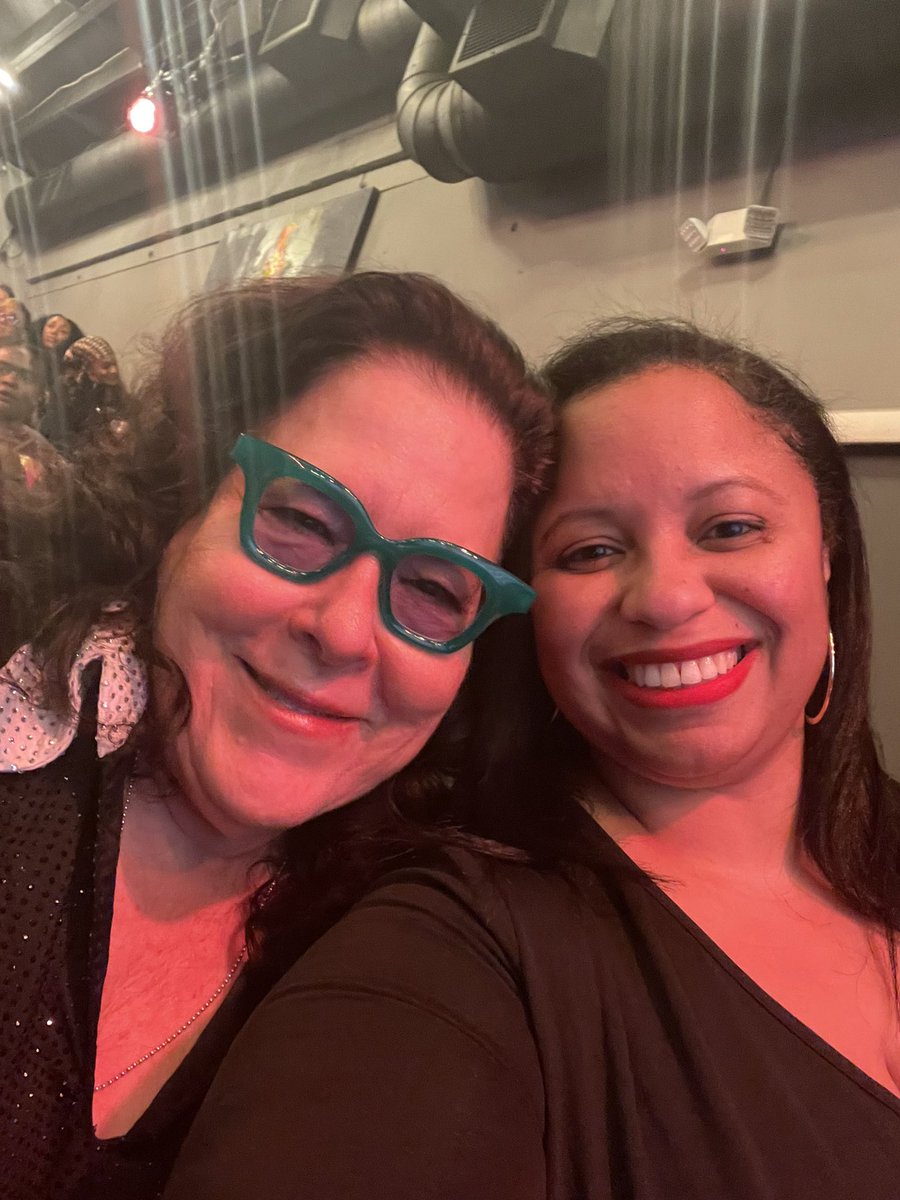 ElWuel's tweet photo. What an INCREDIBLE event!! @mpactevents Kelli & Brittany brilliant event! We are so honored @ro_stardust was included in this beautiful showcase. Thank you.
TO THE MOON 🚀
#MpactEvents #WacoTheater #PlanAShowcase #BlackFilmmakers #WomenEmpowerment #WomensMonth #womendirect https://t.co/RxywbjQSxn