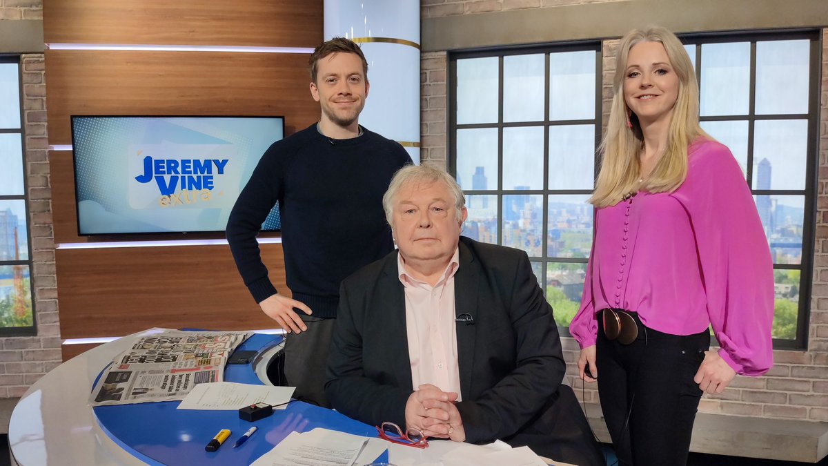 Isabel Oakeshott tweet media