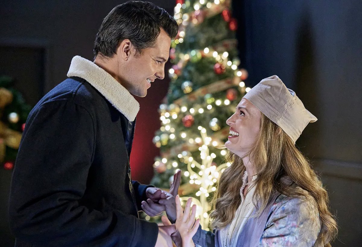 MariaGrazia_mtl's tweet photo. @KrisPolaha @JustJared I agree @KrisPolaha your performance in #ADickensofaHoliday was spectacular ๐คฉ and I did love your role as Caleb Brown in #Castle tv show โค๏ธ https://t.co/egBHdpAv5S