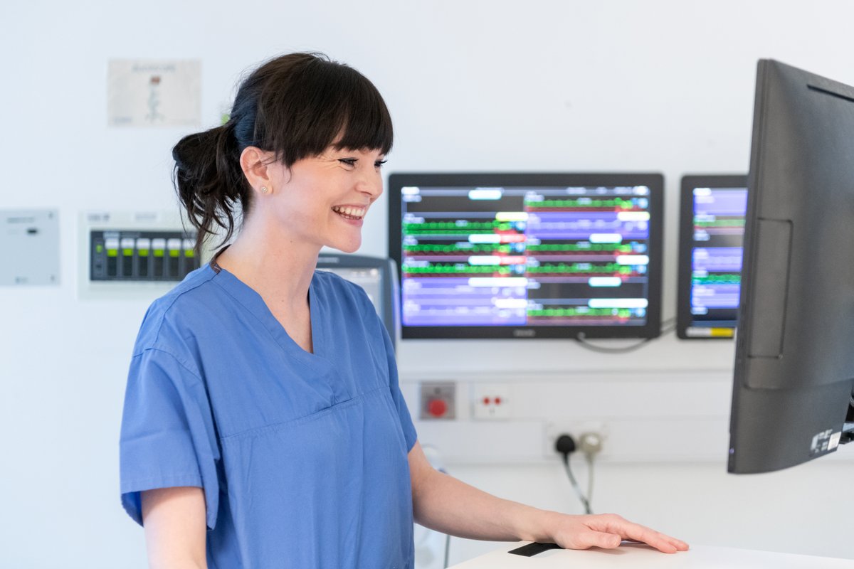 Do you have what it takes to join one of the busiest major trauma centres in the country? 

We have a vacancy for a matron in our Adult Emergency Department at St Mary’s Hospital. 

Apply now for this position: beta.jobs.nhs.uk/candidate/joba…  

#WeAreTheNHS #ImperialPeople
