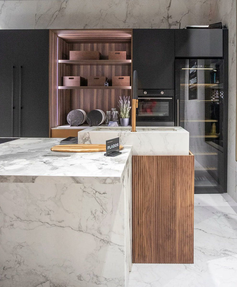 inkococinas's tweet photo. La perfecta conjunción de acabados es esencial para conseguir una cocina que además de práctica sea bella.
#inkococinas #INKOCOCINAS #cocinaamedida #cocinaydiseño #cocinaconestilo #cocinadesiempre #cocinapersonalizada #customizatucocina #cocinareal #tucocina #styleandlining https://t.co/O9d24P5Jbh