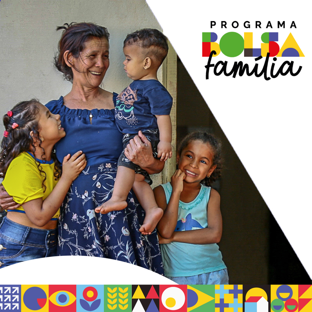 PTCuiaba13's tweet photo. 🏠 GOVERNO COMEÇA A PAGAR NOVO BOLSA FAMÍLIA NESTA SEGUNDA-FEIRA COM VALOR MÉDIO DE R$ 670 

Famílias receberão adicional de R$ 150 por cada criança de 0 a 6 anos. Planalto estima que 694 mil famílias que estavam fora da lista de beneficiários entrarã… https://t.co/w5RLOQBUg1 https://t.co/X9YD0WcbL0