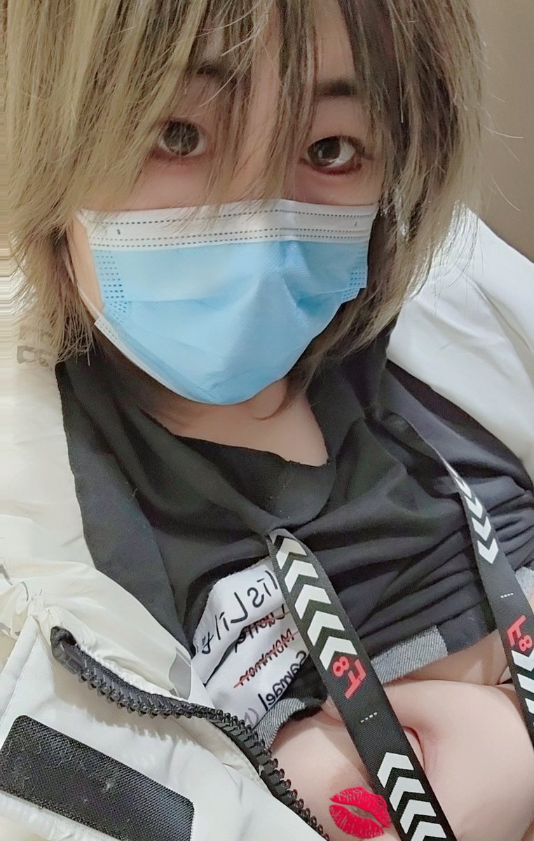 omgdive's tweet photo. ＃伪娘 ＃奶子 ＃ts 最近运气不好修东西也修坏了，赔钱，打工没工资。。。哎没地方去散心了，发现来网吧通宵也没什么可以玩的了。希望能找到有工资的事情吧。 https://t.co/7pxZ7gkqLt