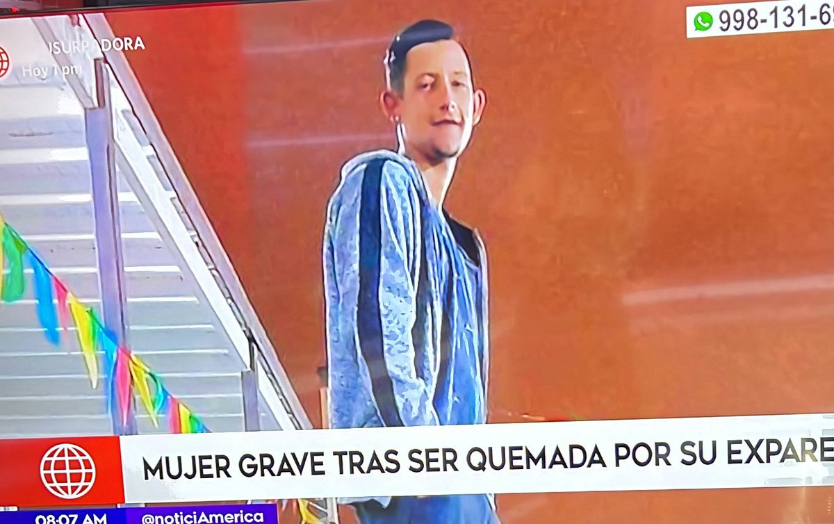 VeroLinaresC's tweet photo. Katherine Gómez arde en llamas en la plaza 2 de Mayo, en el pisado como si fuera cualquier desperdicio. Sergio Tarache Parra le prendió fuego porque no quería regresar con él. Tiene comprometido el 60% del cuerpo. El sujeto está no habido. https://t.co/AxNCJ5ppa5