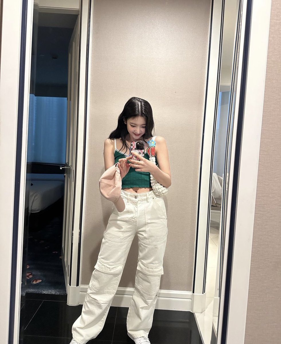 liafiles's tweet photo. #LIA instagram update https://t.co/L6LV0FKJG0