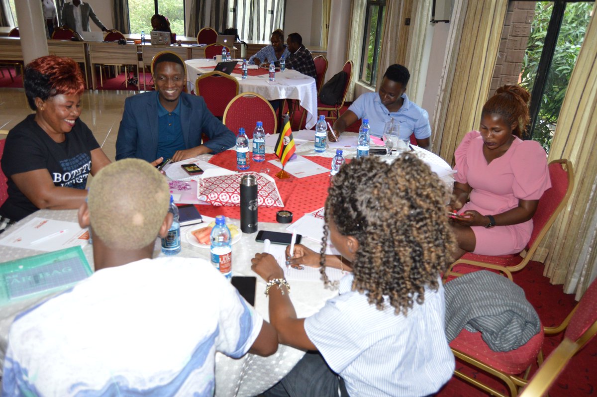 AfricaSexWork's tweet photo. The 4th day of the in-person training of the #3rdALESWA. 'Advocacy means taking action to create change.' The participants were urged to continue to organise themselves to take steps to tackle issues facing sex workers.
#ALESWA,#1stALESWA,#2ndALESWA. https://t.co/GKJrEbK4NM