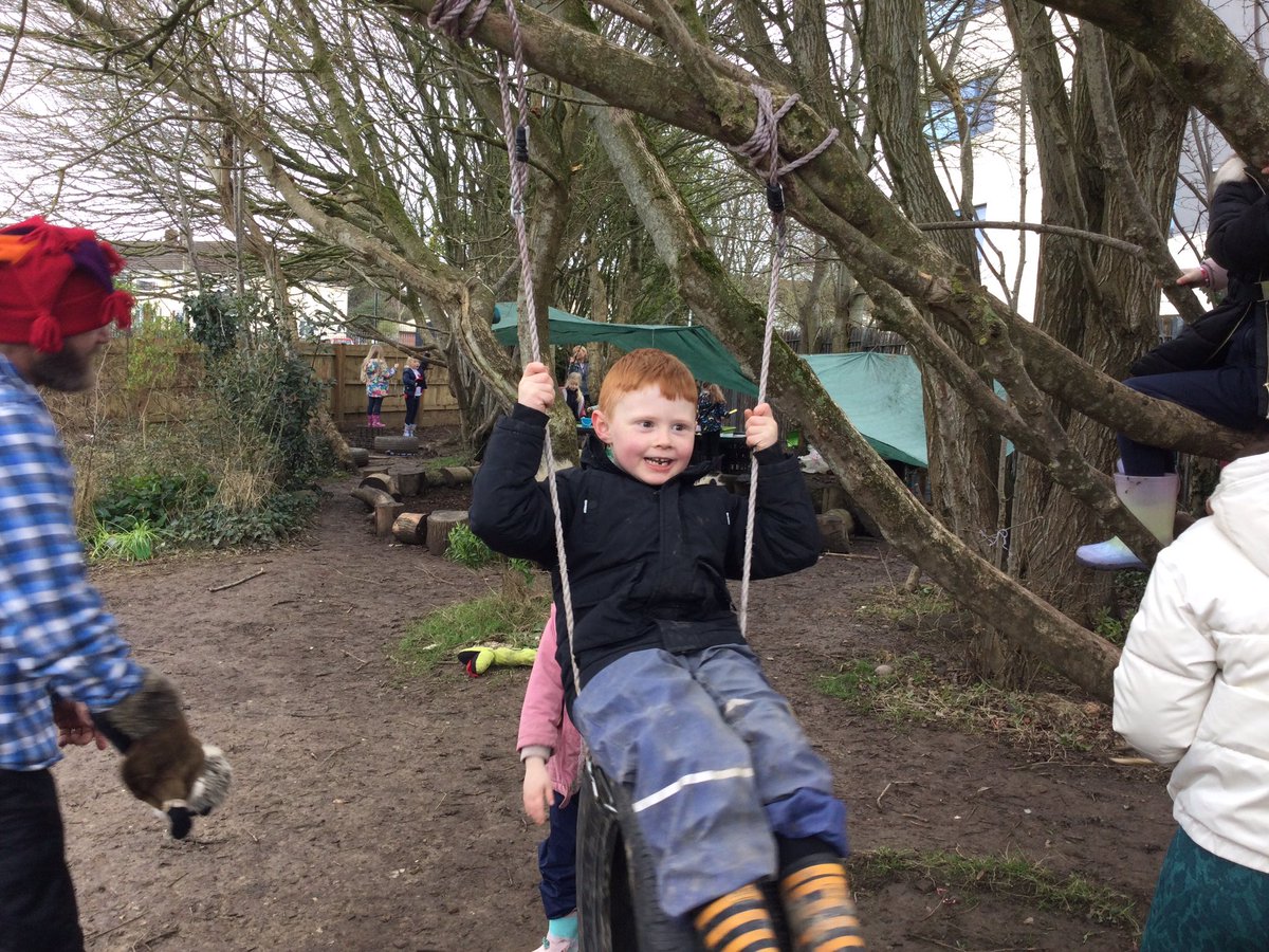ysgolyddraig's tweet image. #YYDOgwr enjoying forest school #walkinthewild #outsidelearning