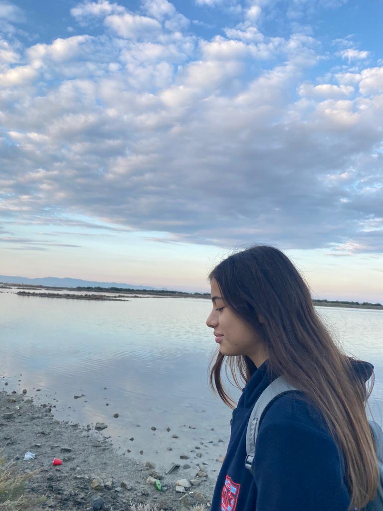 rusenkarakaya's tweet photo. Okul akşama kadardı bugün, okul çıkışı antreman, sonrasında satranç..planı çizecek kimle nasıl gidecek, ben ne saat nerden alacam. Eve gelecektik, kedilerle yarım saat oyun. annemmm, bebeğimm, zamanı geri alabilsem, hiç yaşanmasa 6 şubat.. #isiasyanınzakalmaz 
#isiasortakdavamız https://t.co/1SSLmaHifc