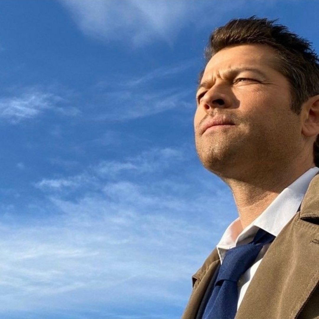 CasIsLoved's tweet image. Dean and Cas retired, enjoying their peace and freedom