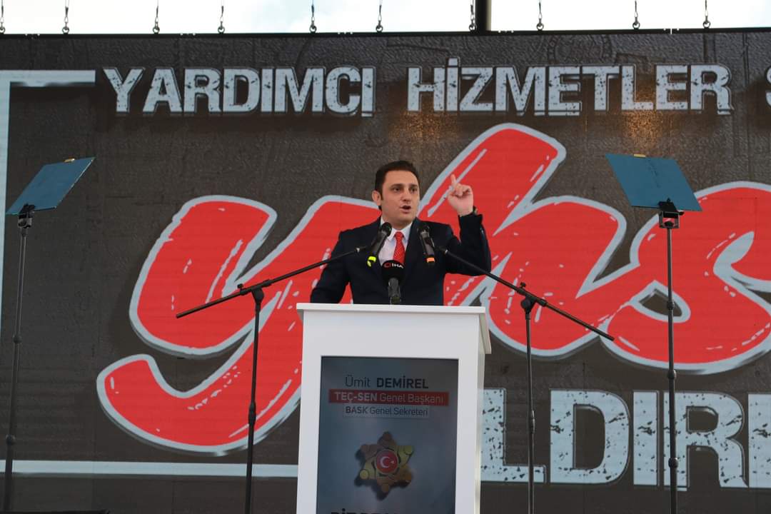 tecsen's tweet photo. Devlet memurlarına verilen sözlerden biri olan #CumhurYHSyiUnutmaz ve yhs kadrosunda olan tüm kamu çalışanlarına bir müjde gelir ve hayat kısa süreliğine bayram olur.
@TBMMresmi @tcbestepe https://t.co/MqwxW4DyrL