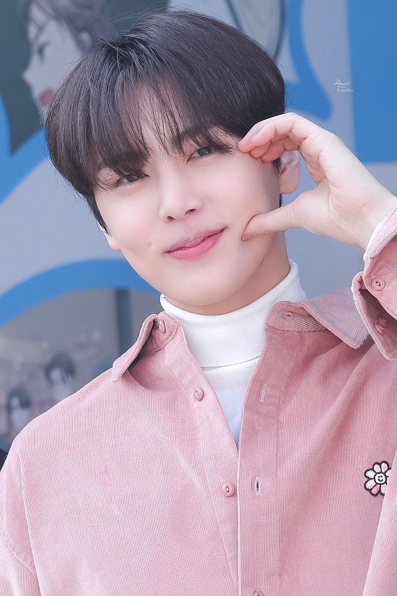 9Timetraveller's tweet photo. 221023 광화문

저도잘할수있어요기다릴게요ㅠ

#SF9 #에스에프나인
#JAEYOON #재윤 #이재윤 
@SF9official https://t.co/hvtlbrNVq9