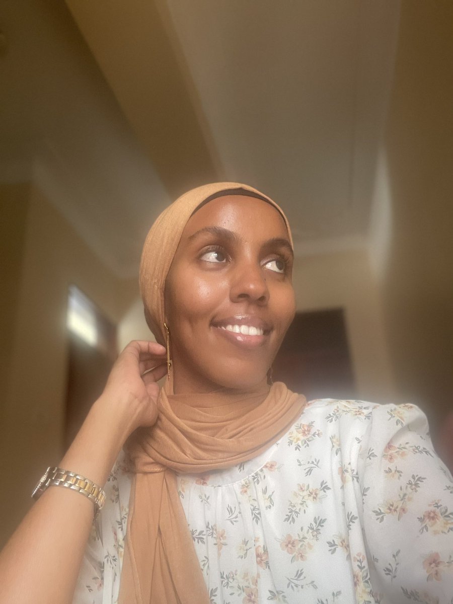 SadiaHagi's tweet photo. No filter selfie 🤳🏽✨ https://t.co/FdUzZq2nb6