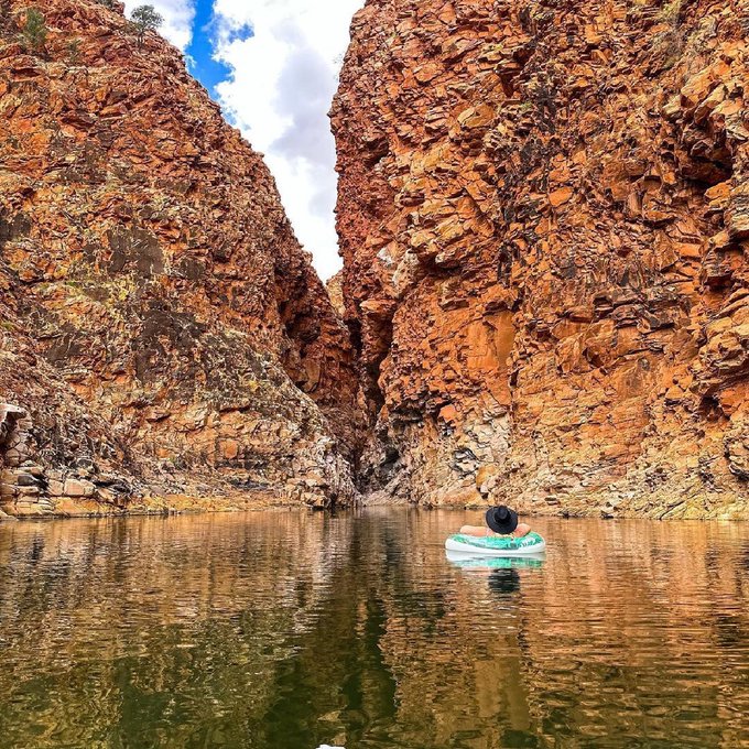 Feeling like a true desert mermaid at #RedbankGorge 💦🧜&zwj;♀️  Captured here perfectly by IG/ashleeighm,<a href="/tag/redbankgorge"class="tags">#RedbankGorge</a><a href="/tag/seeaustralia"class="tags"><span>#seeaustralia</span></a><a href="/tag/comeandsaygday"class="tags"><span>#comeandsaygday</span></a><a href="/tag/alicesprings"class="tags"><span>#alicesprings</span></a>