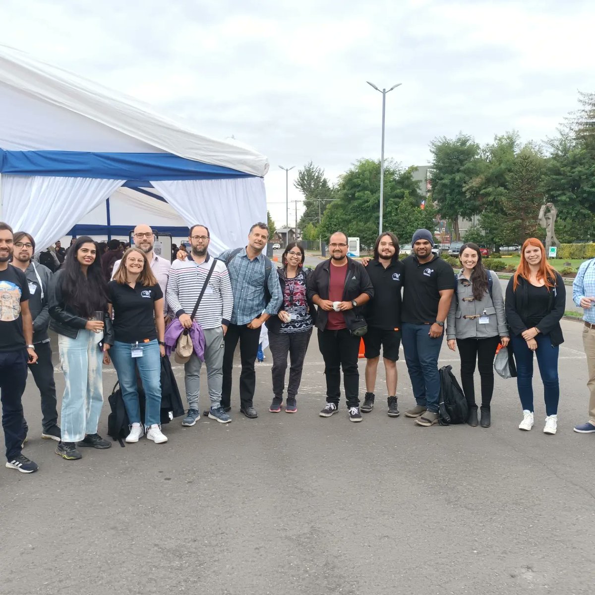 AstroUnab's tweet photo. Profesores y Estudiantes que participaron y aportaron con charlas y posters en el Encuentro Anual SOCHIAS 2023 del Instituto de Astrofísica, UNAB https://t.co/GvYtQR6toL