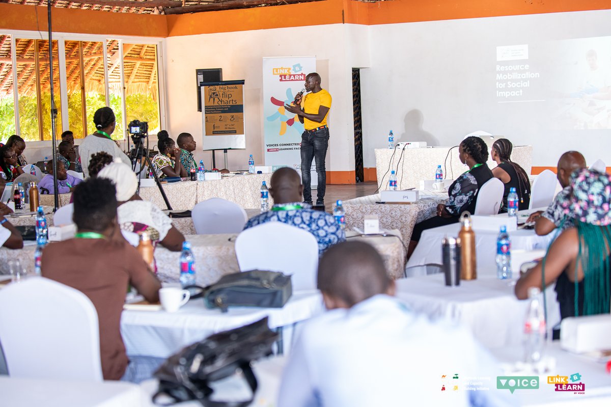 OgolaFogola's tweet photo. AS THE LEADER OF Civil Society (CSOs) in Kenya, was  TRAINING CSOs ACROSS East Africa on Resource Mobilisation Strategies IN Malindi. In Kenya the options oscillates between @WilliamsRuto &amp; @RailaOdinga .Civil Society must be strengthened to provide alternative leadership. https://t.co/rnRpcSyRso