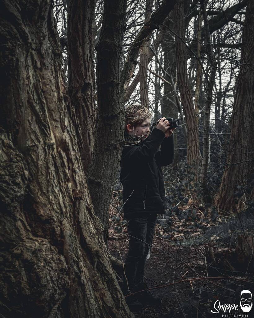 snippephoto's tweet photo. Lekker samen erop uit en fotograferen. natuurlijk met zijn eigen Lumix ☺️. Dit keer waren we naar een ooievaars opvang. 📸

Going out and photographing with my son.  And of course with its own Lumix.  This time we went to a stork shelter.

#cameragear #camera #photography #ca… https://t.co/XwwhzMjMJI