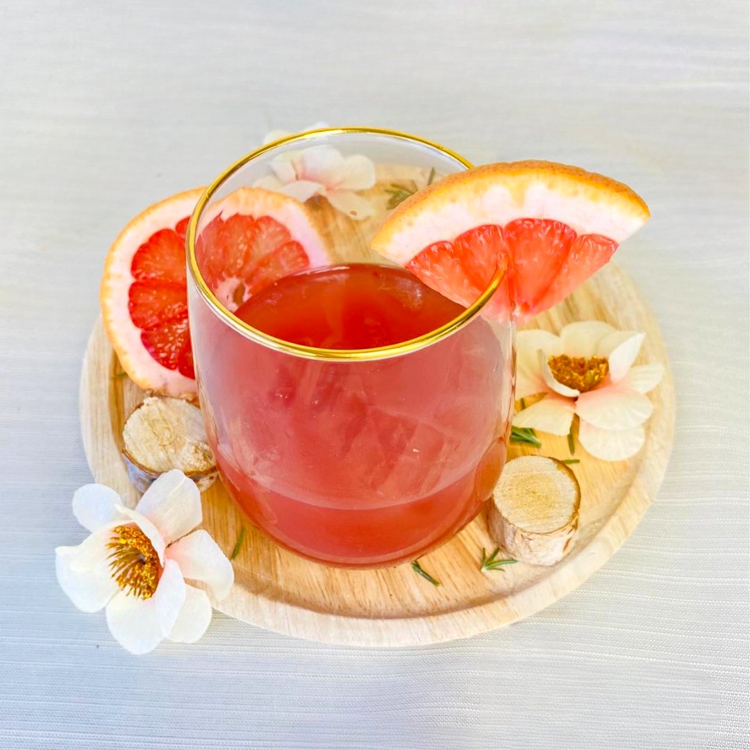 epitaphgin's tweet photo. Welcoming the first day of spring with open arms! Bring on fresh flowers, sunshine, and cold drinks. 🌸☀️

#WellMadeForLivesWellLived https://t.co/oLCzJcY7wD