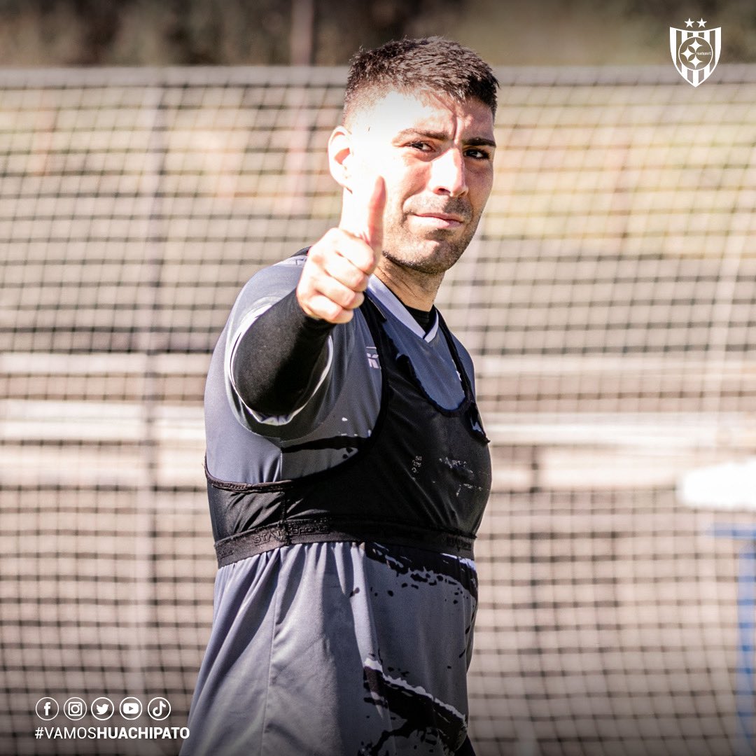 Huachipato FC on Twitter: "E N T R E N A M I E N T O 🔵⚫️ 👋😎𝑳𝑼𝑵𝑬𝑺 𝑷𝑶𝑺𝑻