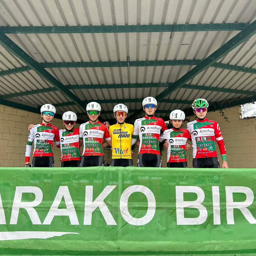 QuiqueMavi's tweet photo. El pasado fin de semana nos desplazamos de nuevo con el @TXIRRITALDE a las etapas 3 y 4 de la @AiarakoBira.
~Etapa 3~
🥇en la etapa.
🥇en la general.
🥇en la montaña.
🥇en las metas volantes.
~Etapa 4~
🥈en la etapa.
🥇en la general.
🥇en la mañana.
🥈en las metas volantes. https://t.co/0lrIhzHZQO