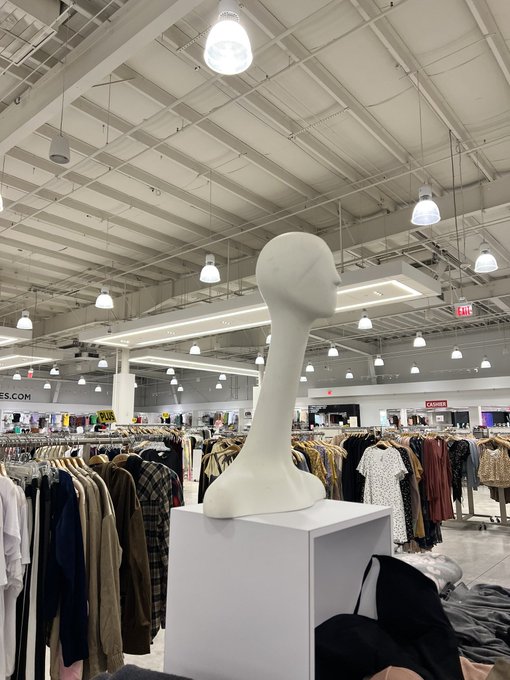 Watch Miranda's leaked NSFW photo on TwXstars