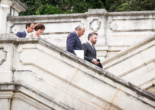 FelisIbanez's tweet photo. (1/2) Durante el dia de ayer y el dia de hoy he visitado la muy preciada Republica Portuguesa.

Todo un placer reunirme con el Primer Ministro, Antonio Costa. https://t.co/K78PD8UC3p