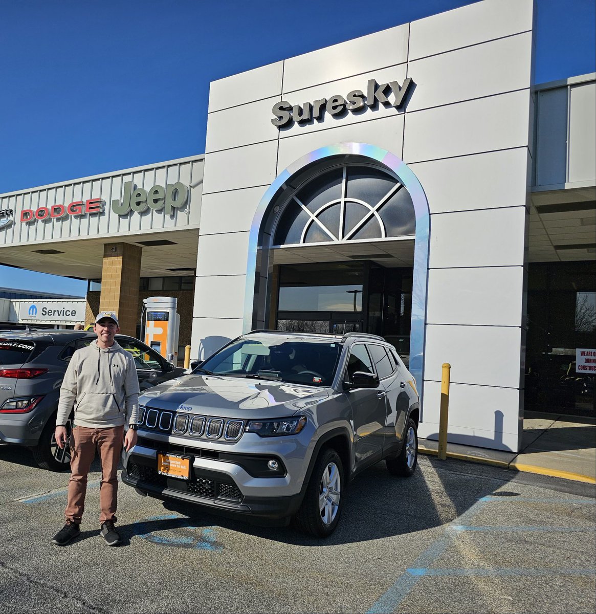 SureskyCDJR's tweet image. Tyler with his #JeepCompass ! Congrats 🎉 

#Jeep #SureskyCDJR #middletownny #goshenny