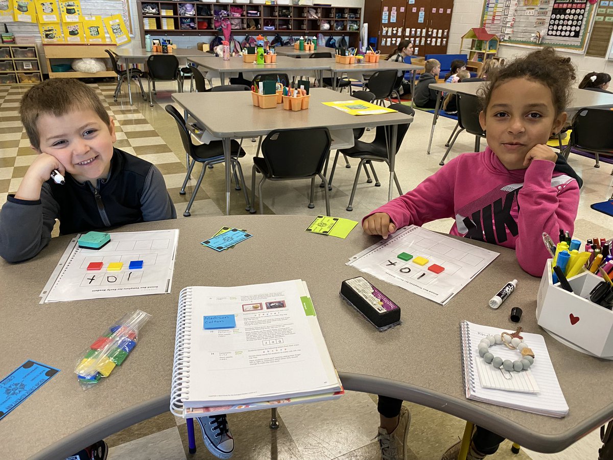These Rangers rocked their Phonics lesson today!!! 📖 So proud of all their hard work!!! Special thanks to <a href="/mimsrce/">Mrs. Mims' Class</a> for all of your help!!! 💚🤎<a href="/MsCsBusyBees/">Victoria Cerulli</a> #oneRCE