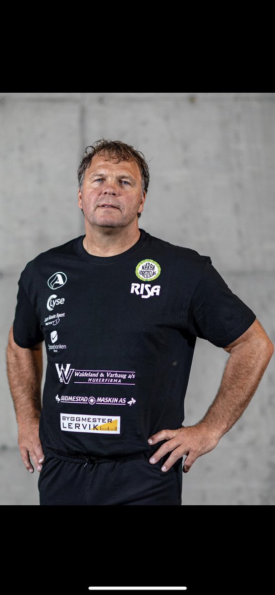 Ny uke, nye muligheter. I morgen kommer Mr. Nærbø på besøk til oss, selveste Rune Haugseng 🤩 har du spørsmål til Rune eller ting vi må snakke om? 🎧
<a href="/Narboil/">Nærbø Idrettslag</a> <a href="/Topphandball/">Norsk Topphåndball</a>
