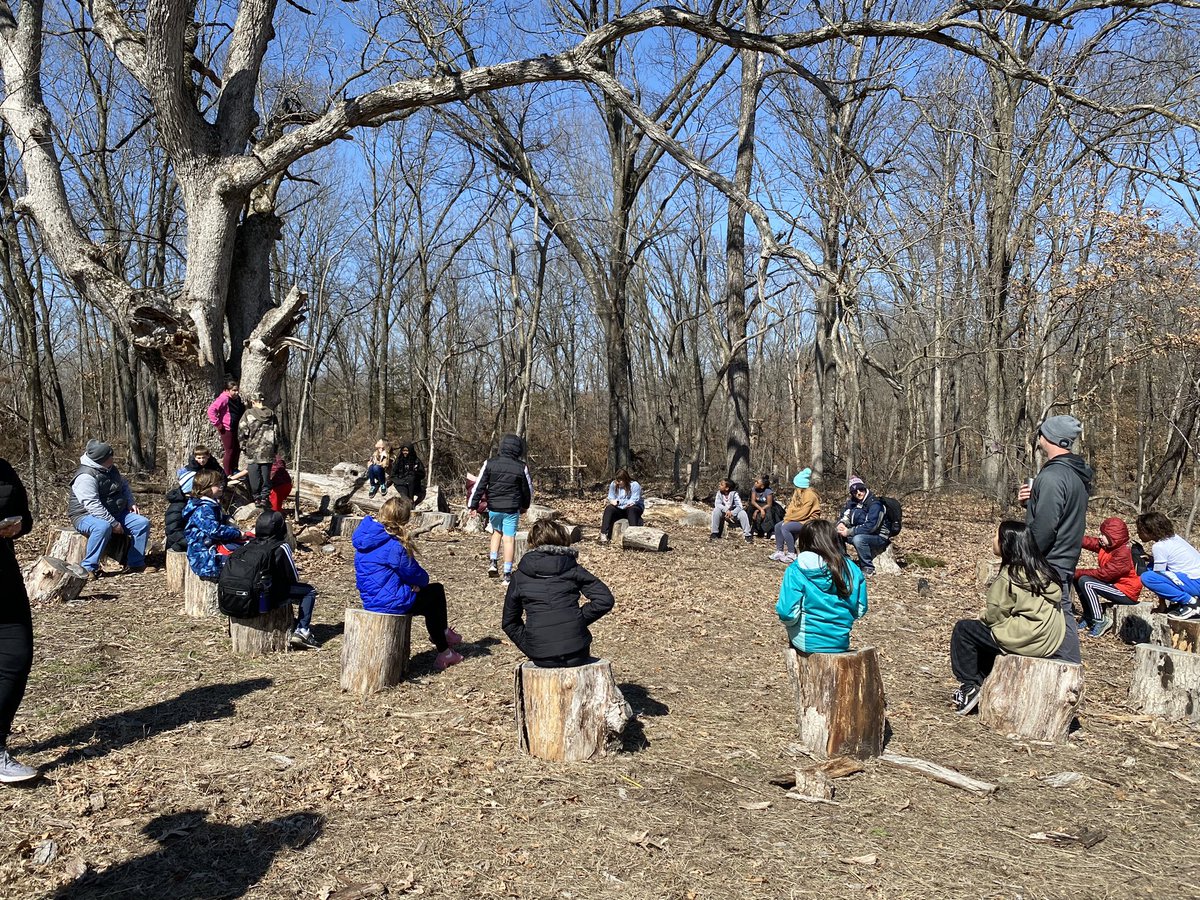 We had an amazing day at the Boone County Nature School today!! The kiddos said this was the best day!! 🍁🐾🌱