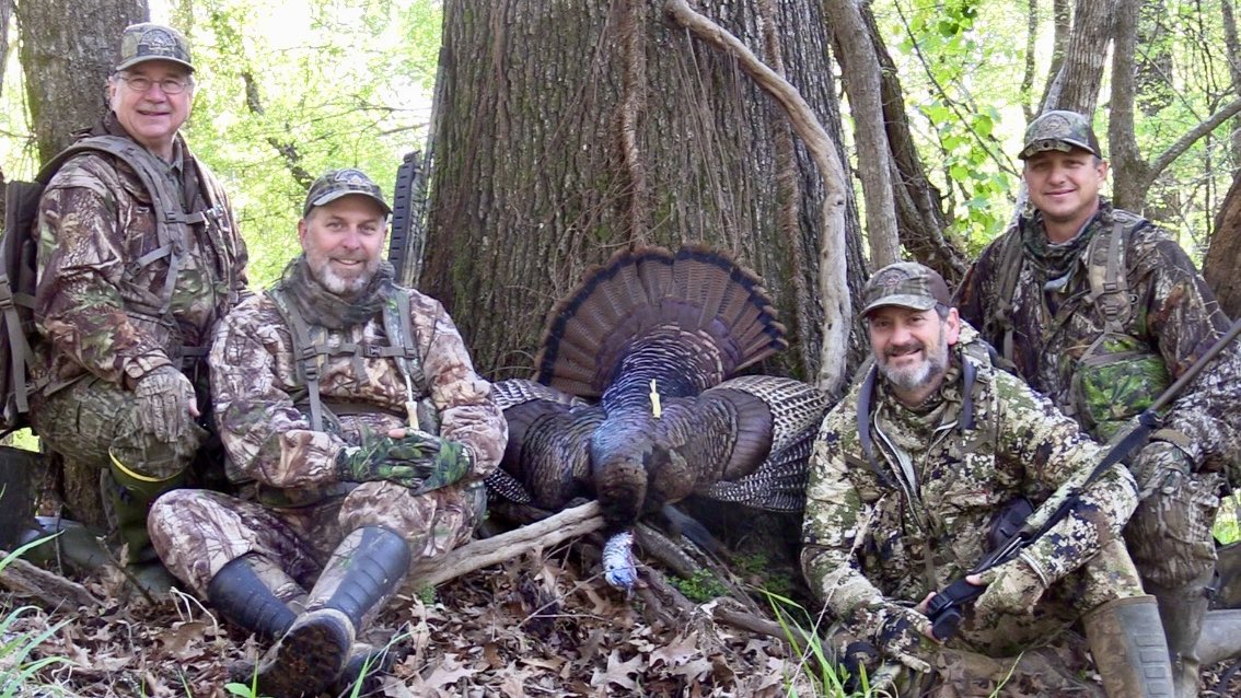 It’s all good down here in the Magnolia State, come on!

#gobbler #turkeyhunter #wingbone #magnoliastate #thesip #friends #mississippiturkeyhunting