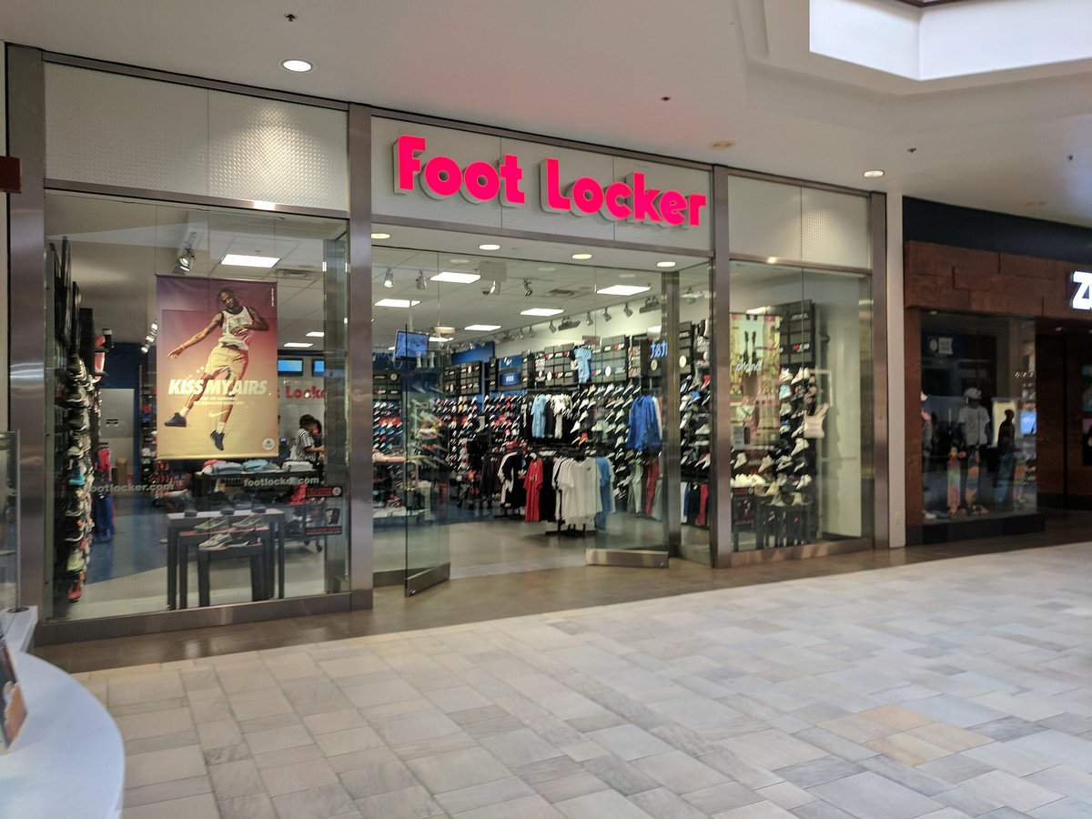 Nice Kicks on Twitter: Foot Locker plans to close around 400 mall stores  by 2026 😳 https://t.co/gHER1AXLB3 / Twitter